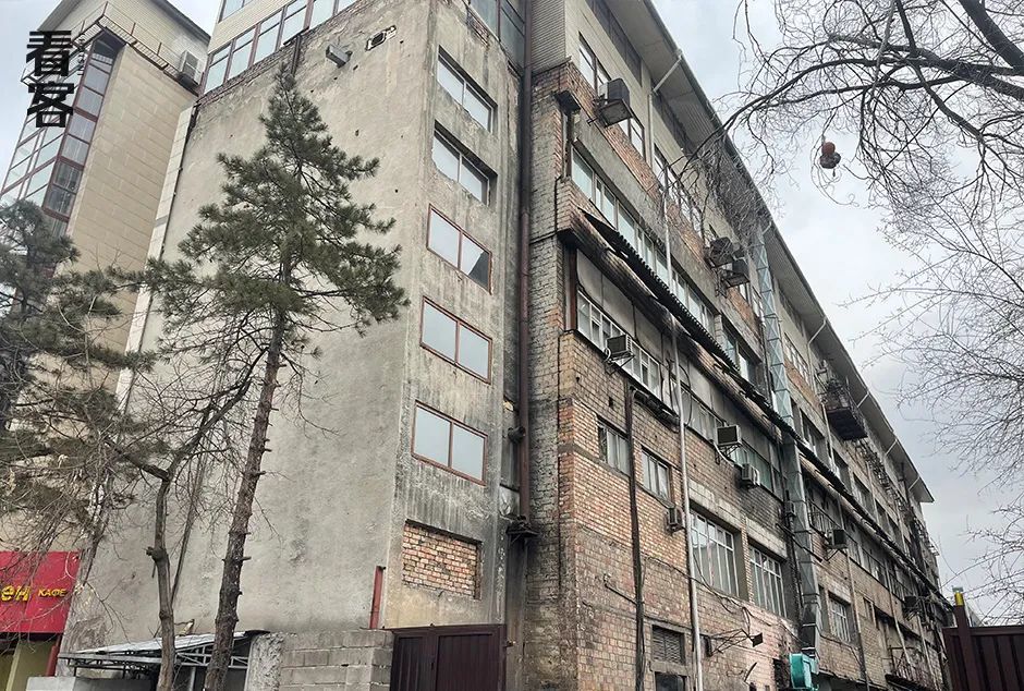 二手车业务员工资高吗_中亚国家汽车出口中转站_中国二手车出口俄罗斯市场