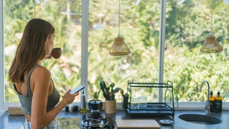 黑马品牌“探索者”将电动磨豆机做成了复活岛巨人像