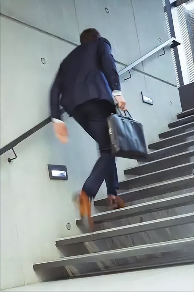 如何判断个股启动前的信号_股票涨停前资金我有什么变化_大量试盘特征分析