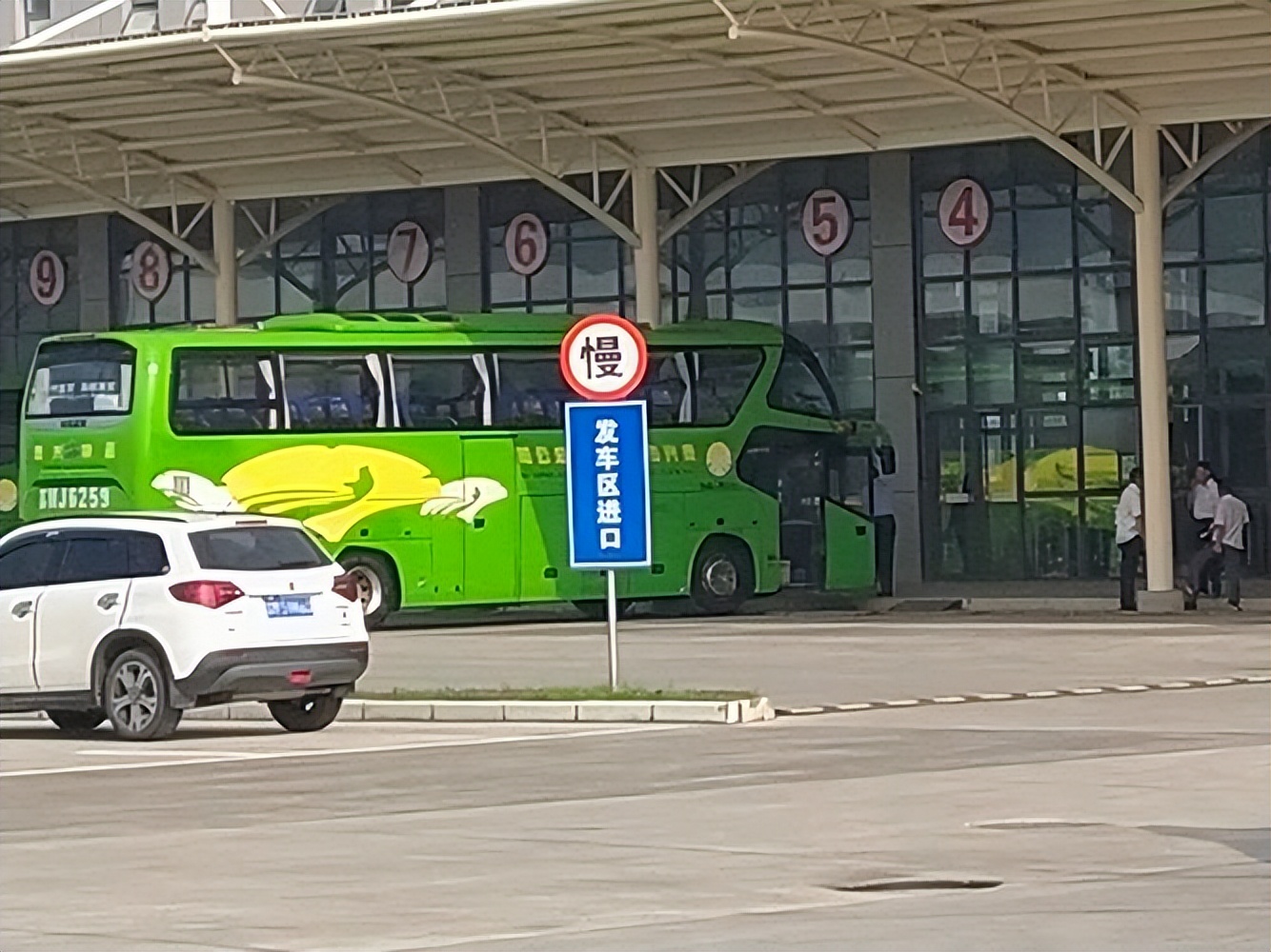 汽车服务行业现状分析_汽车客运站衰落原因_高铁冲击客运站