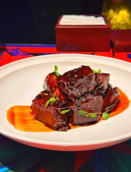 上海本帮菜十大名菜_上海本帮菜排名_红烧肉水晶虾仁糖醋小排