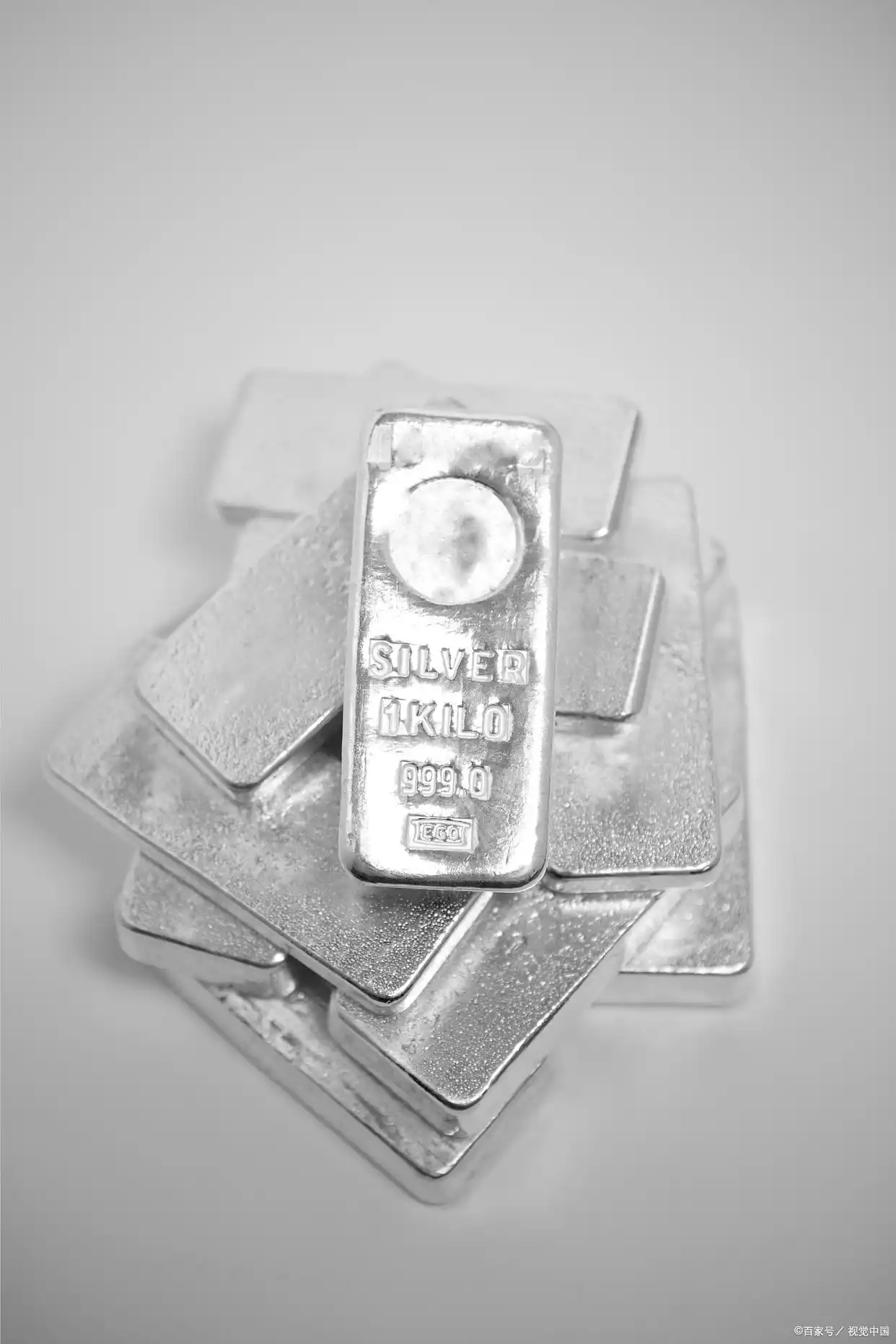 2024年12月18日白银价格行情：零售、回收价大不同