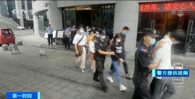 股票配资诈骗案涉案金额3000万_重庆股票配资手续费低_成渝警方破获高额股票配资诈骗案