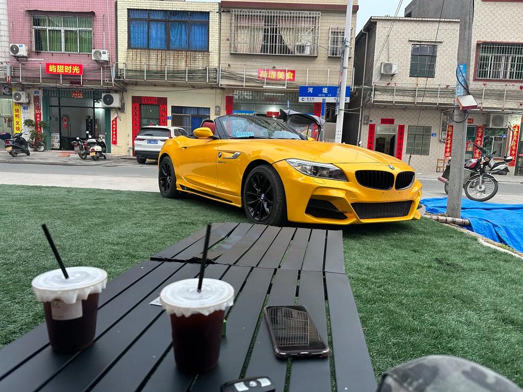 宝马Z4租赁一天多少钱？车型配置地域不同价格有别
