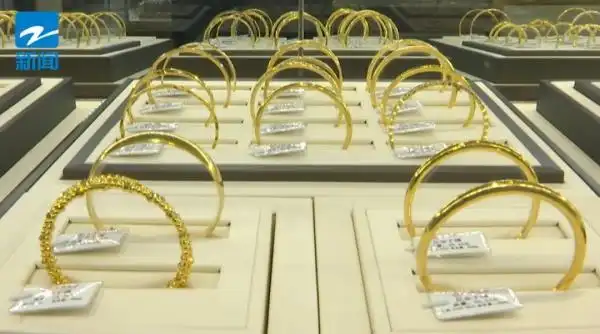 金价走势及调整时长分析，现在杭州商场999足金啥价？